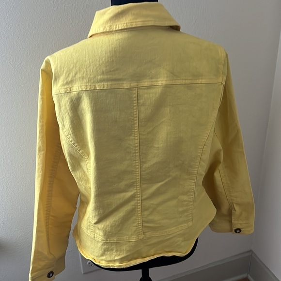 Christopher &‎  Banks yellow embellished jean jacket women’s Sz L - Picture 4 of 9